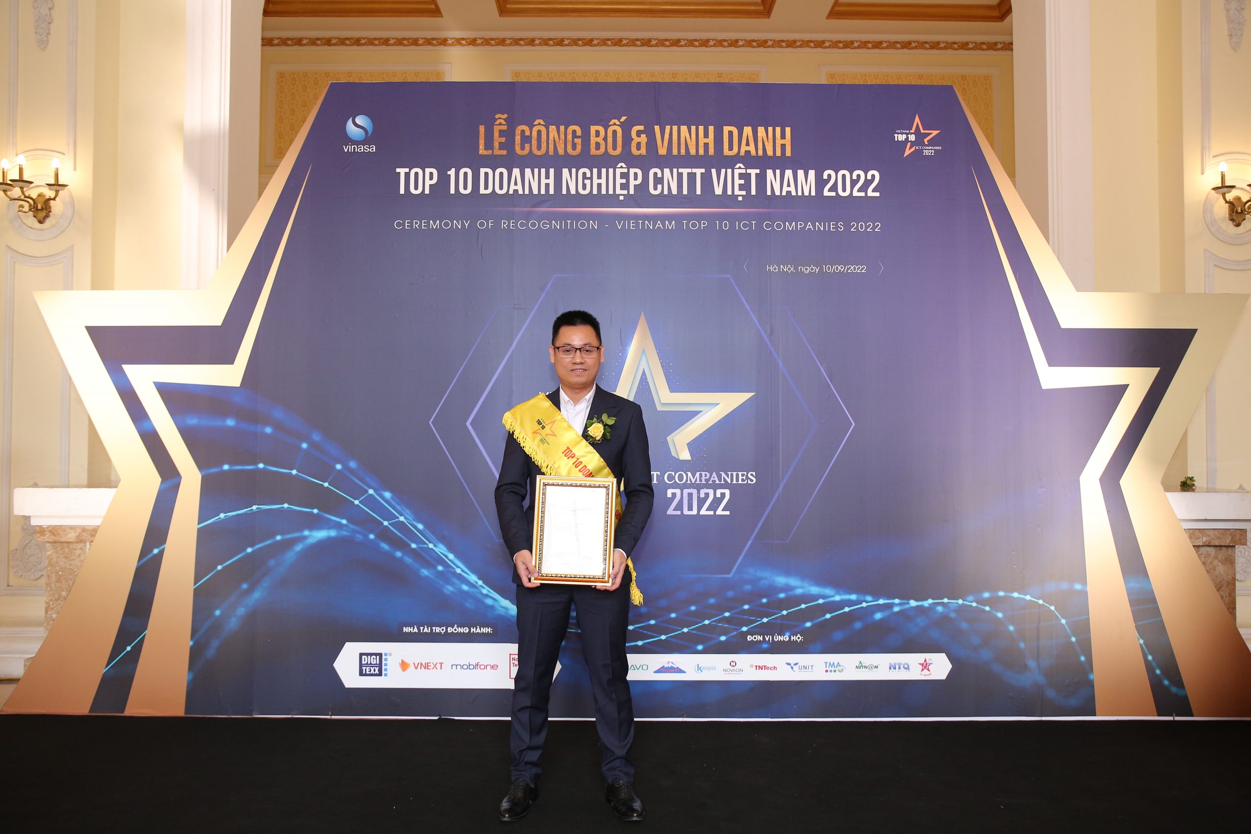 Ông Lê Quốc Hòa - Giám đốc Sản xuất SotaTek tại Top 10 ICT Vietnam 2022
